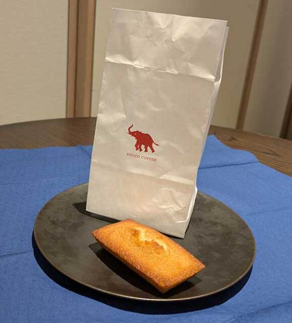 焼きたてフィナンシェ